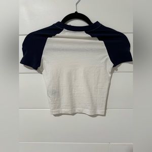 Navy blue baseball baby-tee